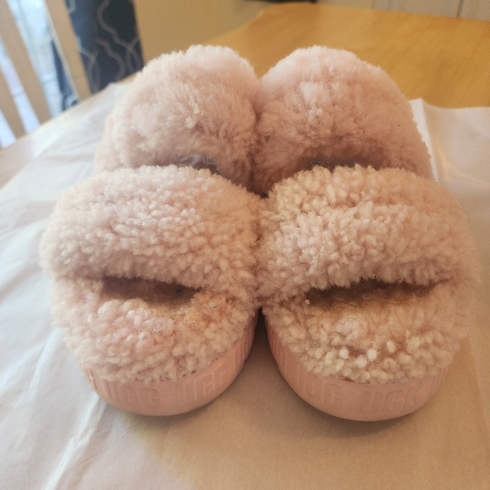 UGG slippers - Picture 2 of 11